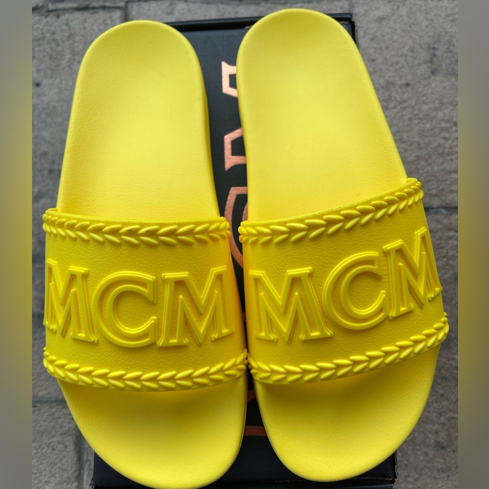 MCM big logo rubber slides size EU 46 / US 13